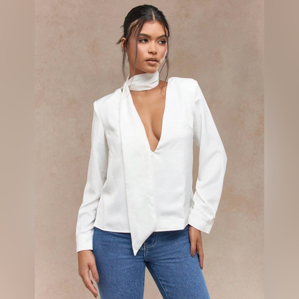 NWT Misguided XS Women’s Deep V Neck White Tie-Neck Long Sleeve Blouse